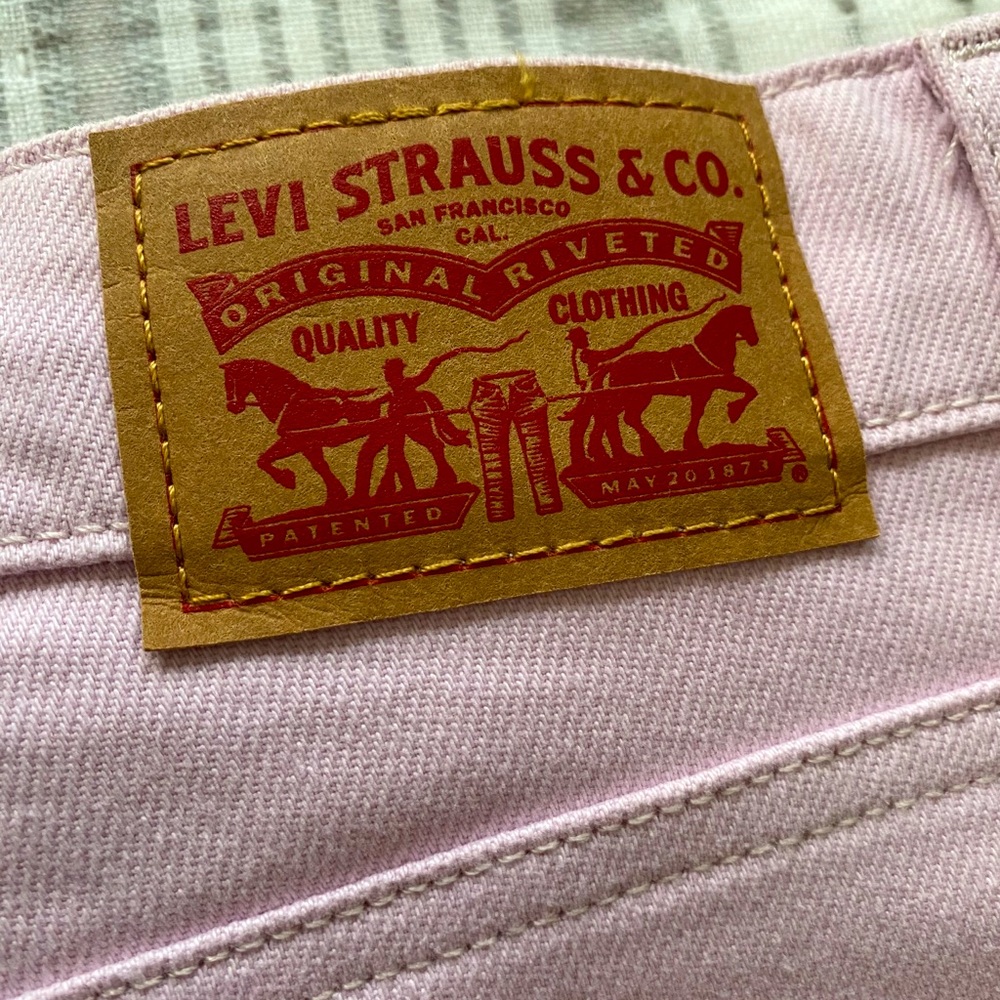 Levi’s 721 High Rise Skinny Jean